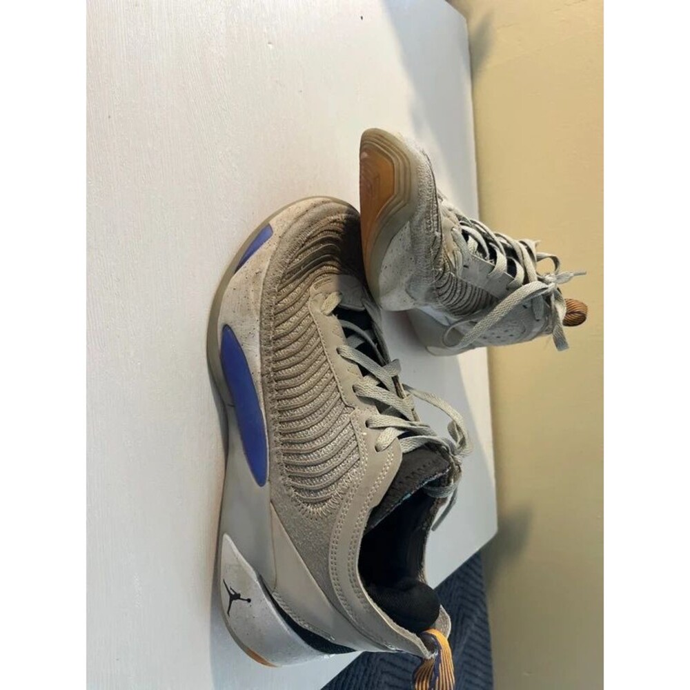 Air Jordan basketball